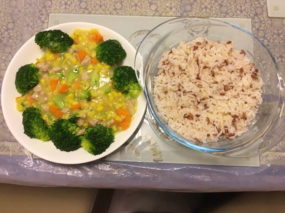 粟米肉粒三色飯